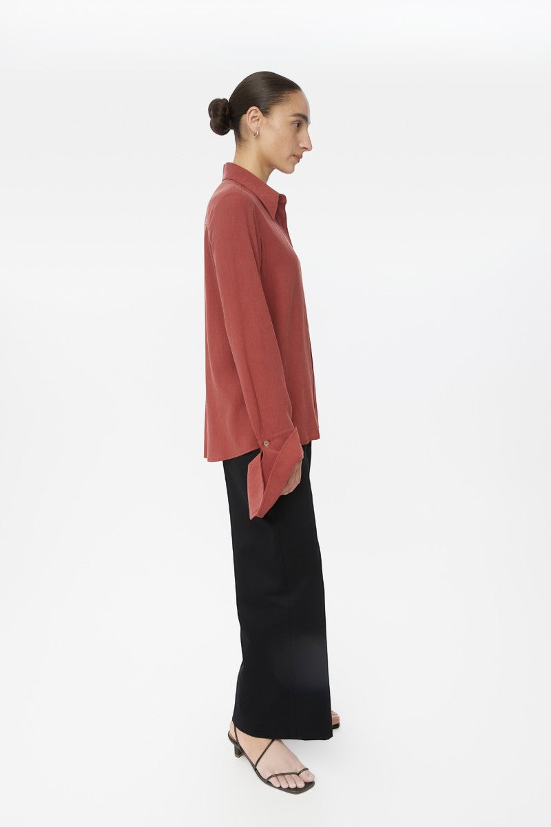 Relaxed fit long cuff shirt by Dāl the Label, featuring a soft fabric and casual style, shown in a fashion lookbook image.