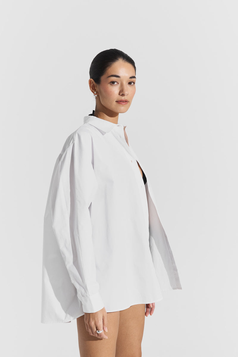 Seaquelle Drift Shirt, a casual men's shirt with a relaxed fit, featuring soft fabric and stylish design details.