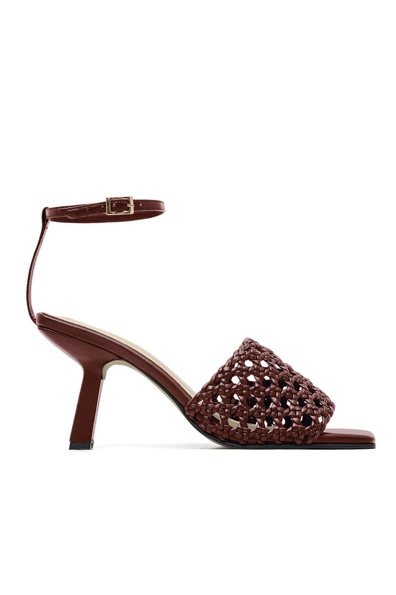 ALTA FRANCCA wine-colored sandals with open toes and ankle straps, stylish footwear for casual or summer wear.