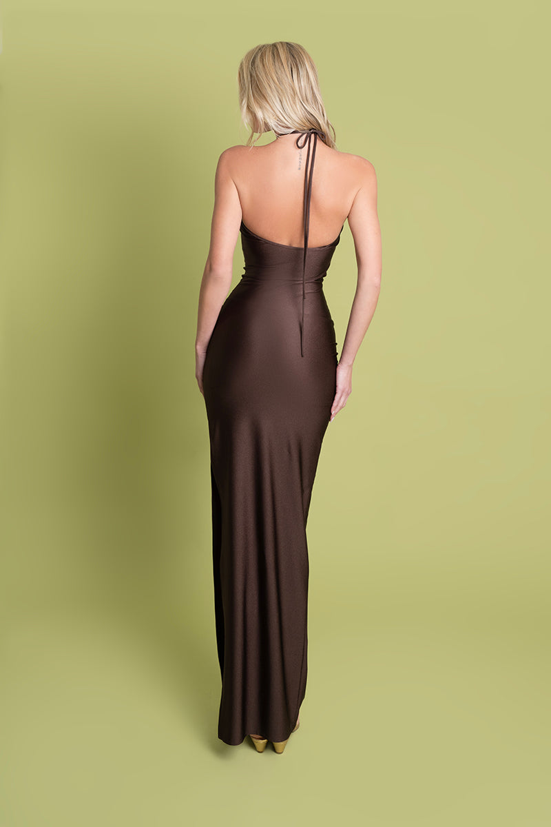 Laura Escobar mocca maxi dress sandal in soft fabric with a flowing design and elegant straps.