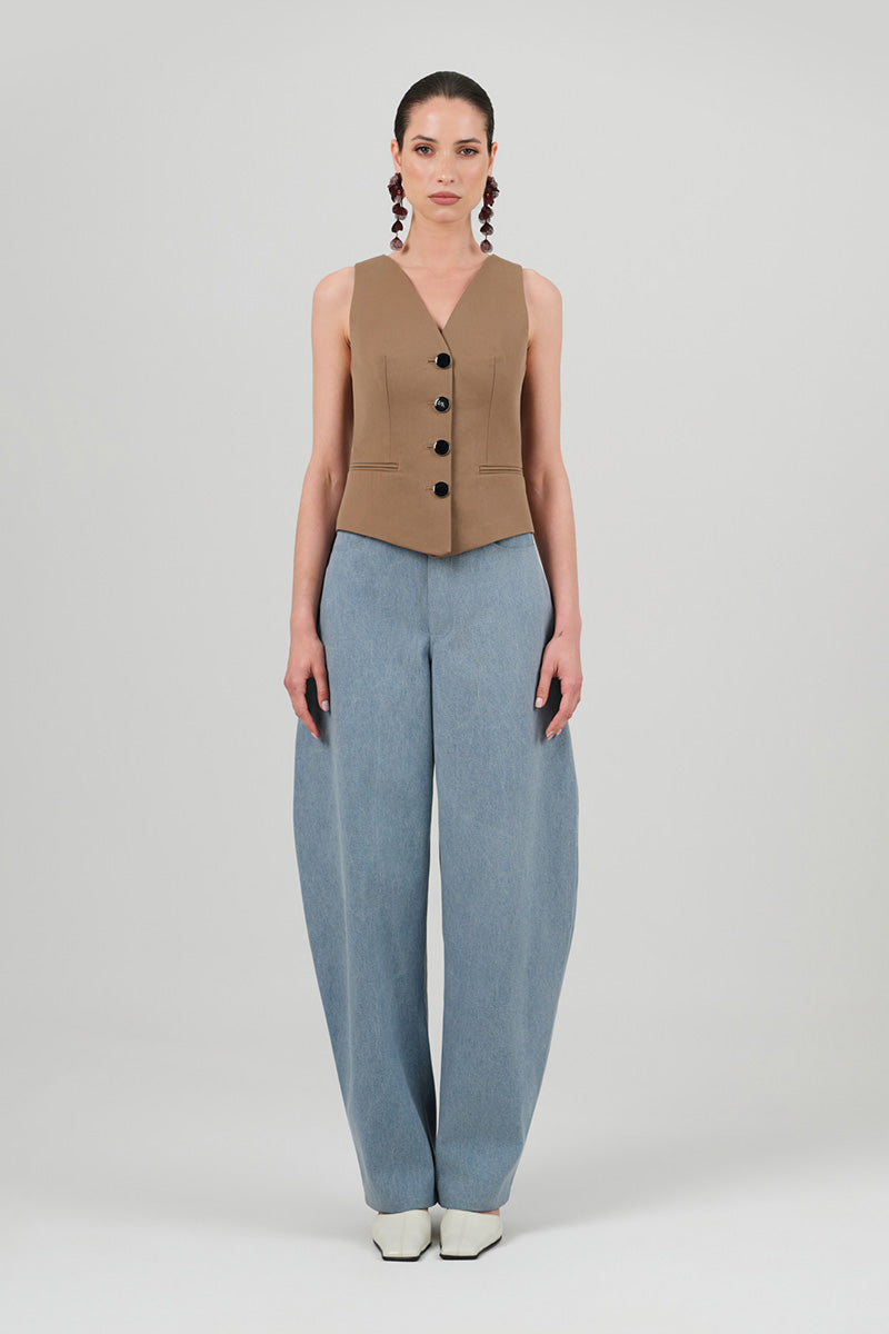 Izakova washed blue jeans showcasing classic denim fit and stitching, displayed on a plain background.