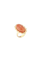 Close-up of the elegant DELA ring by Maria Frering, showcasing intricate design and high-quality craftsmanship.