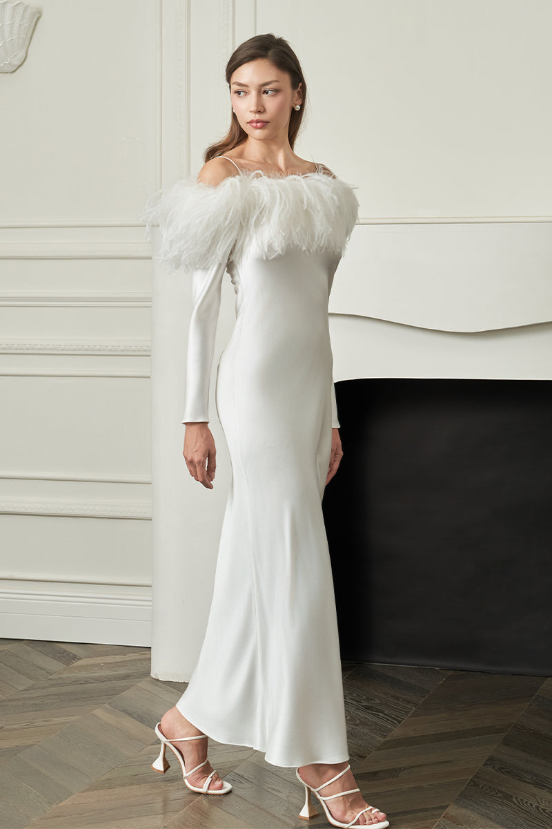DIVA WOMEN'S FEATHER OFF-THE-SHOULDER DRESS IN WHITE | CULT MIA | MANITO DIVA WOMEN'S FEATHER OFF-THE-SHOULDER DRESS IN WHITE | CULT MIA | MANITO