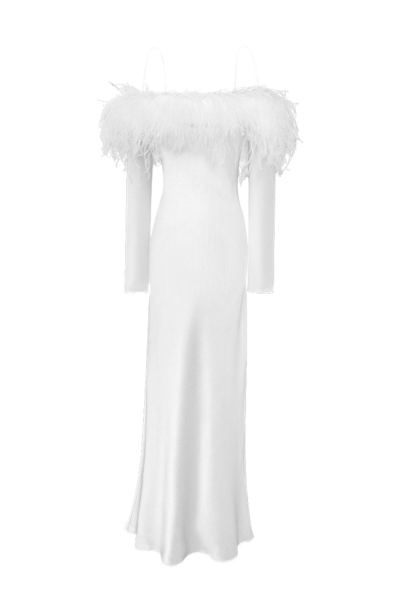 فستان نسائي أبيض مكشوف الكتفين مزين بالريش من ديفا