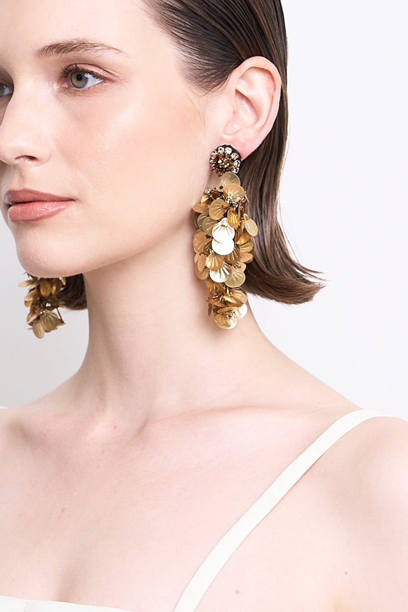 Aidan & Ice Ivy Golden Earrings: elegant gold earrings with intricate leaf design, perfect for stylish accessories.