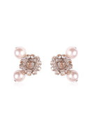 Aidan & Ice Pearls Esthéria earrings featuring elegant pearl design, stylish earrings for a sophisticated look.
