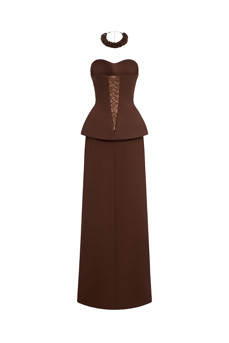 EEGEN STUDIO Zahra set gown displayed with elegant fabric and detailed embroidery, perfect for formal occasions.