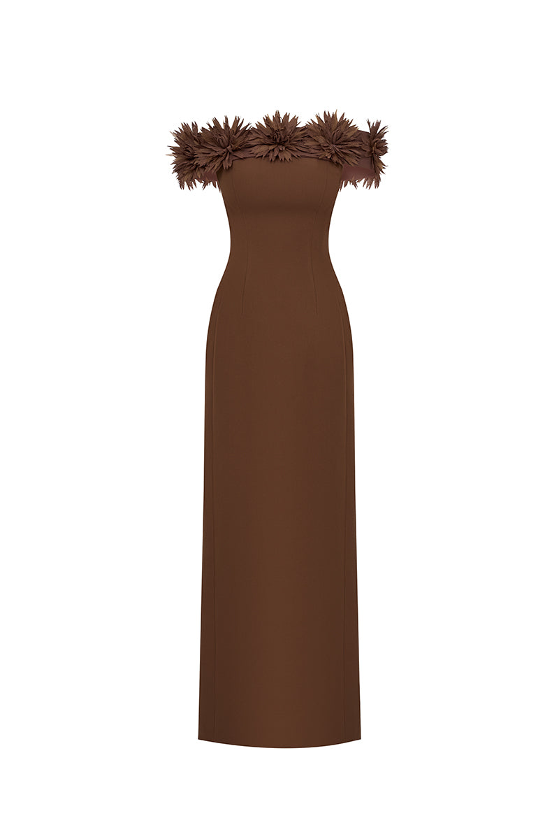 Eegen Studio Areen gown featuring elegant fabric and intricate details, perfect for formal occasions or evening wear.