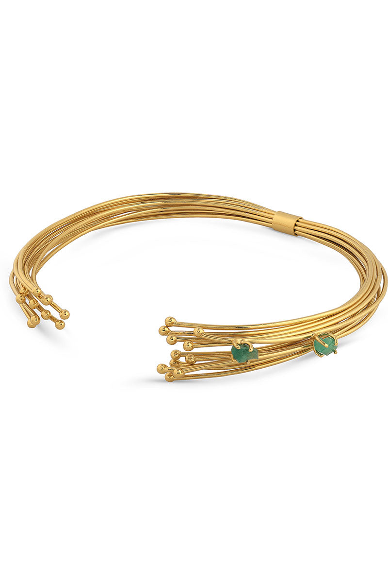 Gold emerald geo choker necklace by Fenomena featuring a sleek geometric design and vibrant emerald accents.