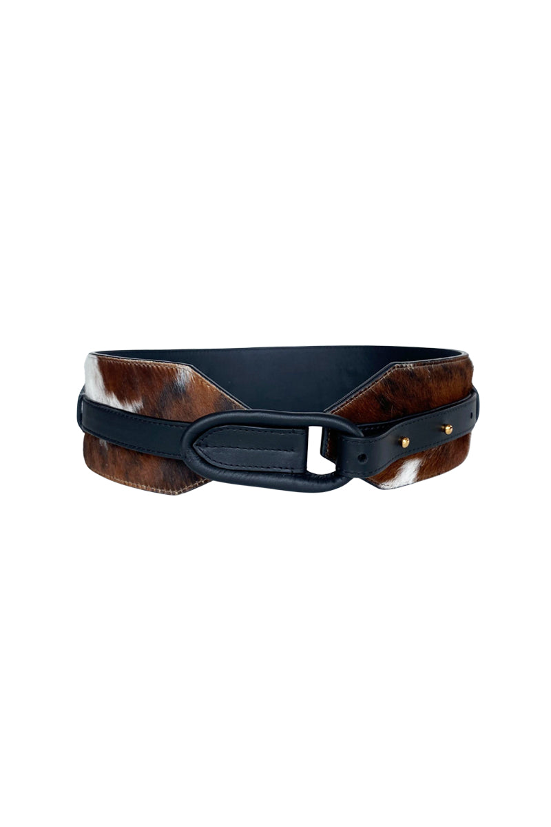 ISIDORA MALVA Entrerrios belt in cowhide leather, showcasing a stylish brown belt with detailed stitching and a metal buckle.