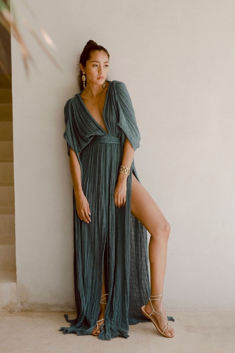 ERA DUSTER MAXI DRESS IN EMERALD - CULT MIA