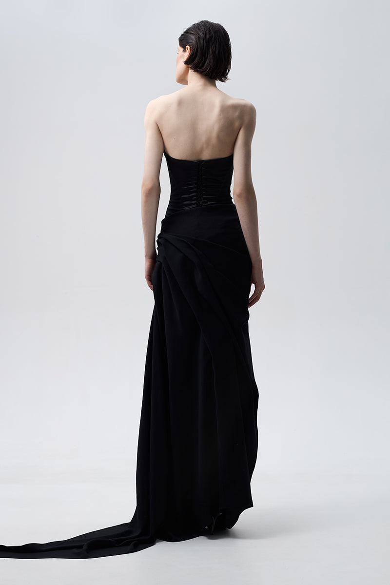 ARCHITECT SKIRT IN BLACK - CULT MIA