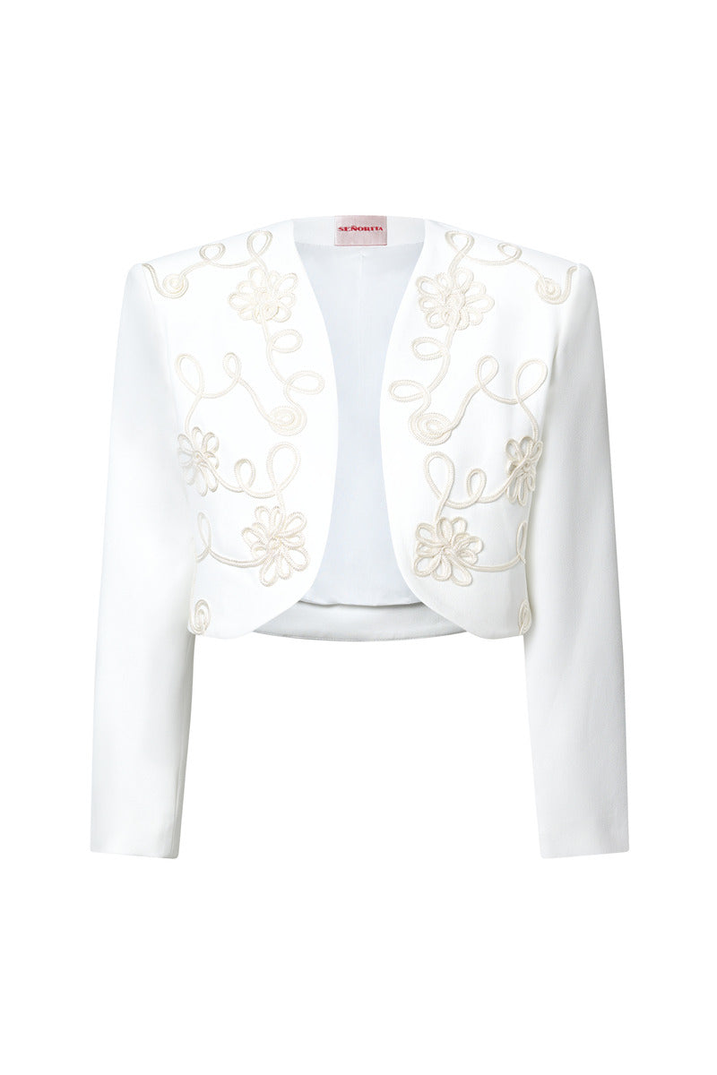 Señorita Maria white blazer jacket with tailored fit and lapel collar, stylish and versatile for professional or casual wear.