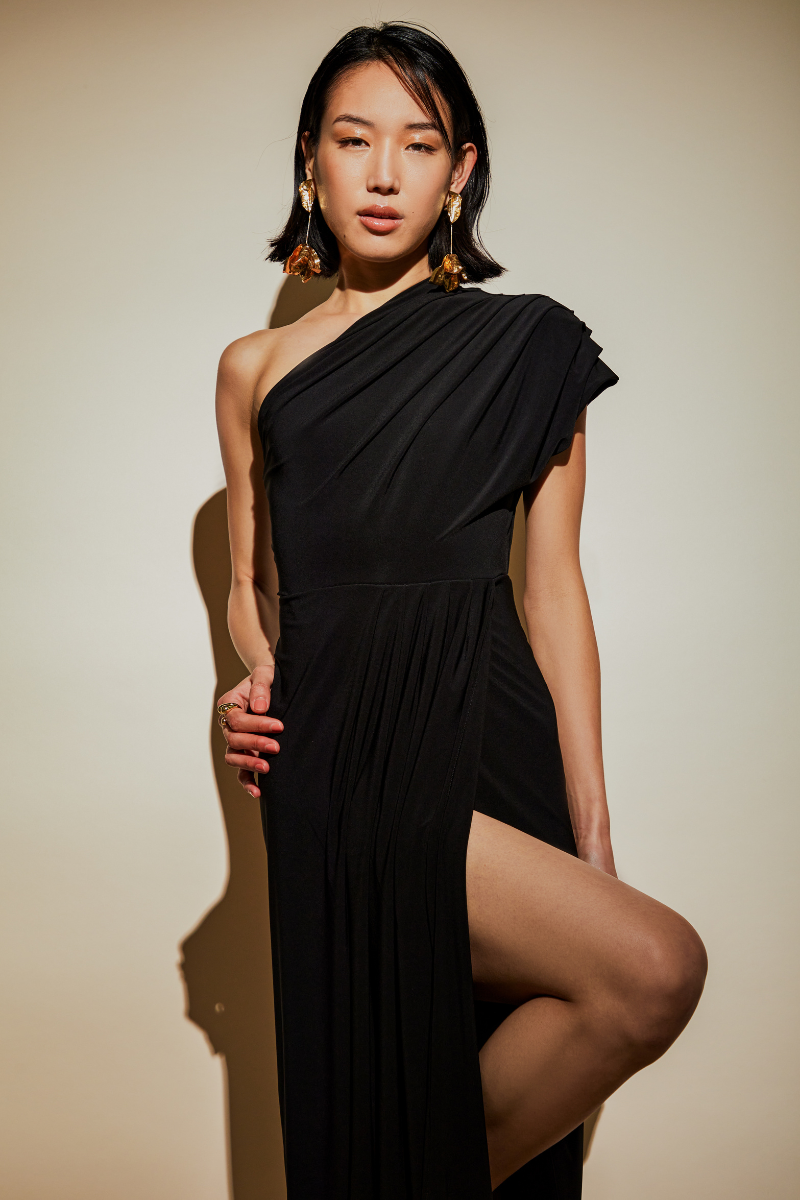 FLORA MIDI DRESS IN BLACK - CULT MIA
