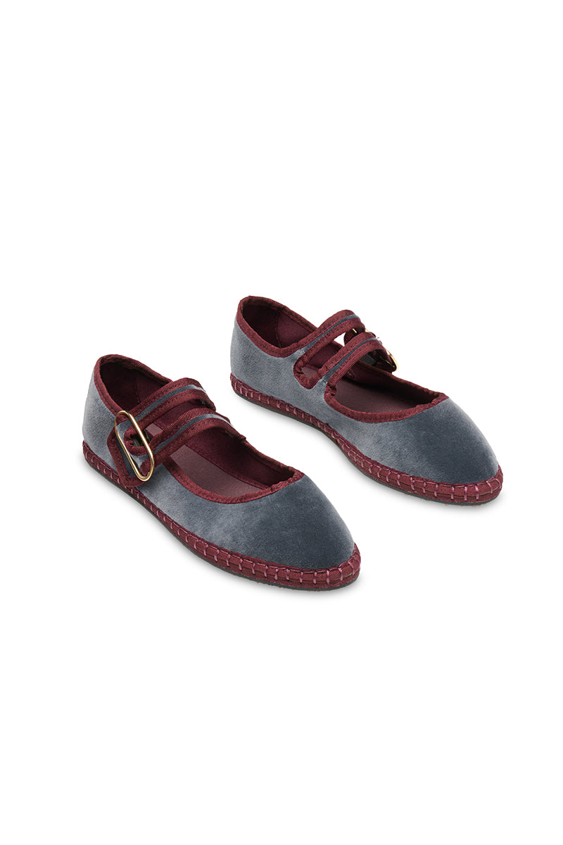 MATILDA FLATS IN GRAY WITH BURGUNDY PIPING - CULT MIA