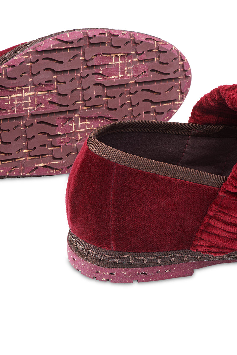 Flabelus Mafalda burgundy flats with brown piping, showcasing their stylish slip-on design and textured suede material.