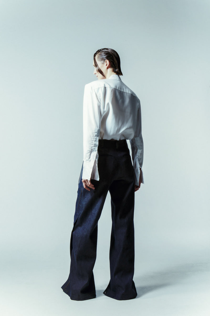 RELAXED CUT DENIM PANTS WITH ZIPPER DETAIL - CULT MIA