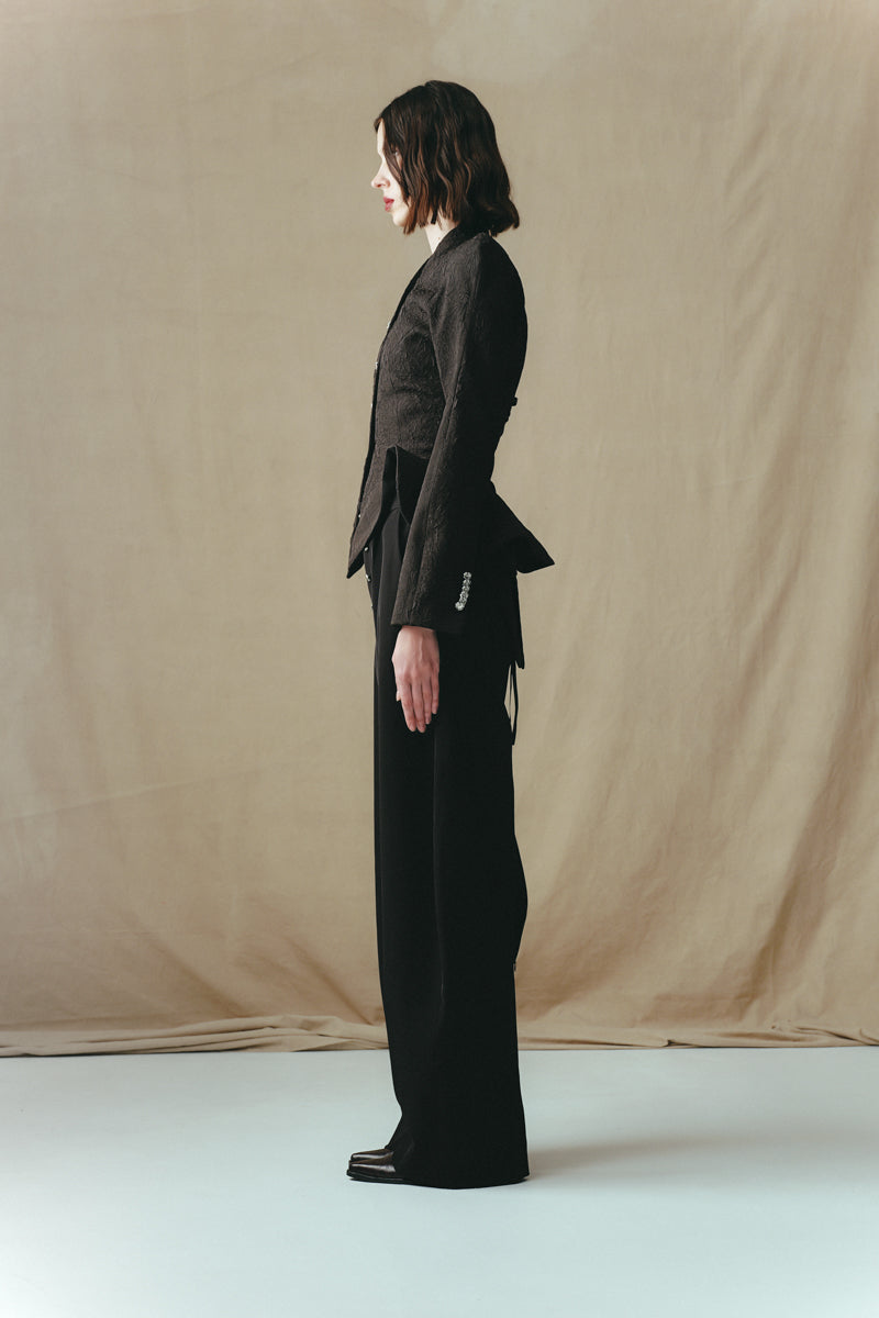 Sean Sheila BESKAP jacket from the side, stylish tops in a modern design, featuring a sleek fit and contemporary look.