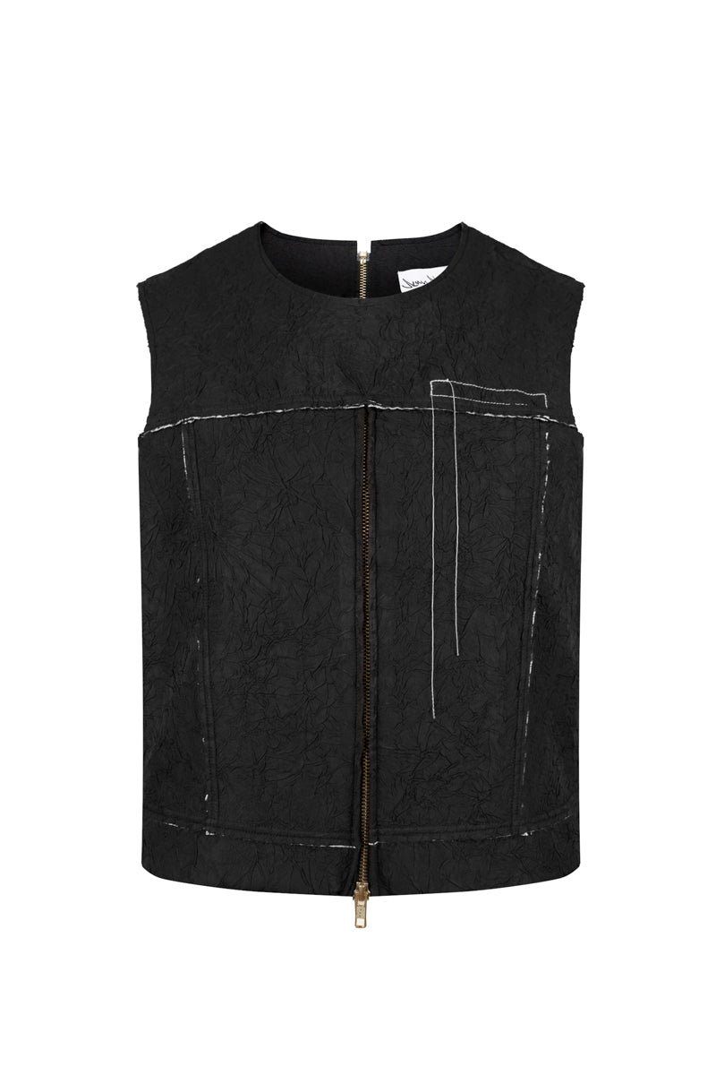 CRINKLED TOP IN BLACK