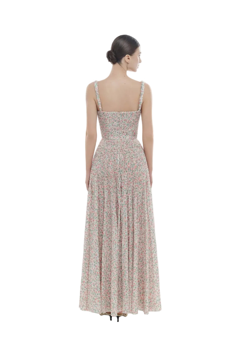 FLORAL PLEATED MAXI DRESS | CULT MIA | Montsand FLORAL PLEATED MAXI DRESS | CULT MIA | Montsand