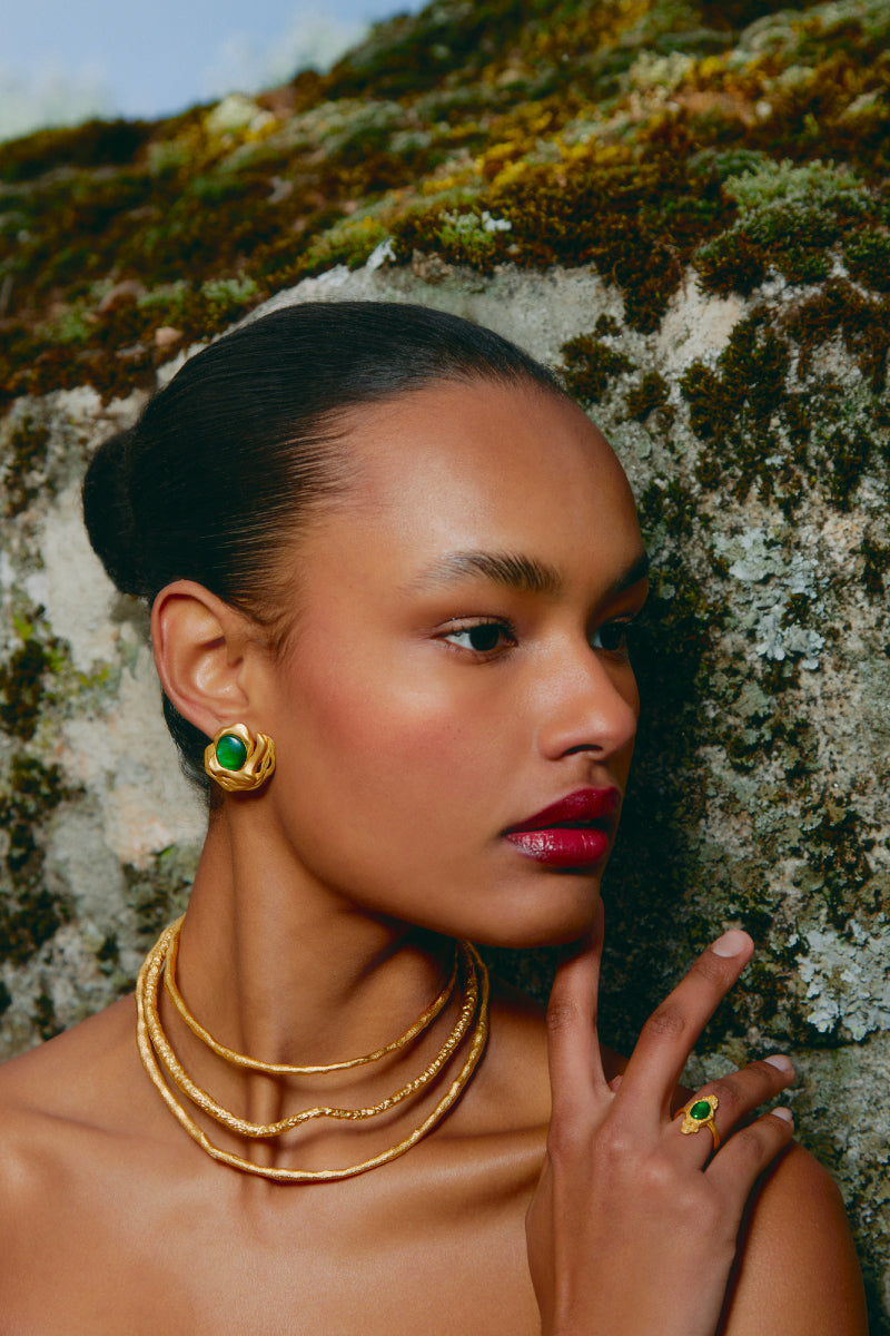 FLOW GOLD AND GREEN EARRING - CULT MIA