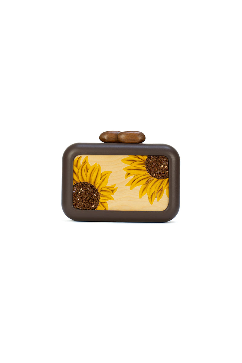 Brown clutch with sunflower embroidery from Sy&Vie, featuring a stylish design and compact size for everyday or evening use.