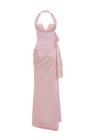 Moon Hakaan Yildirim Fée Sugar Pink gown with flowing fabric and elegant design, showcased in a stylish fashion image.
