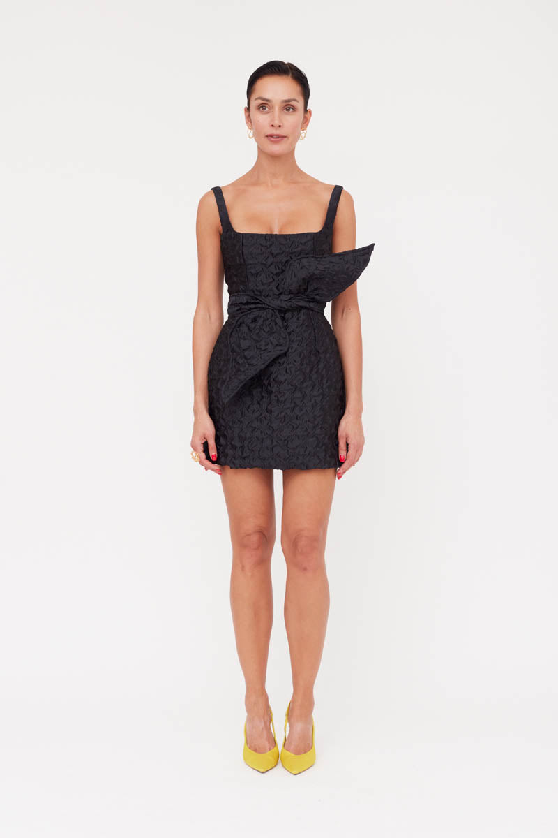 GOLDA BLACK TEXTURED FABRIC MINI DRESS WITH BOW BELT - CULT MIA