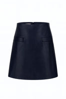 Navy blue ZUT Gavea mini skirt with a fitted waist and stylish design, shown on a model on a plain background.