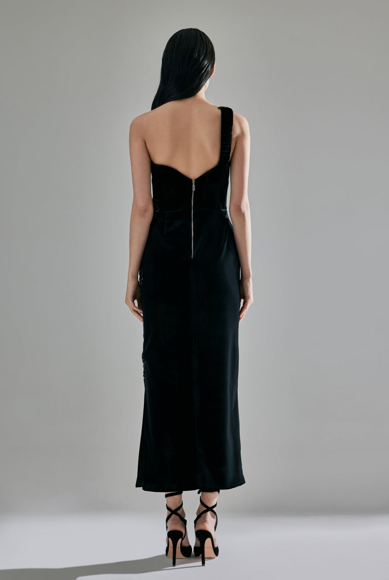 EMBROIDERED SIDE SLIT MIDI DRESS IN BLACK - CULT MIA
