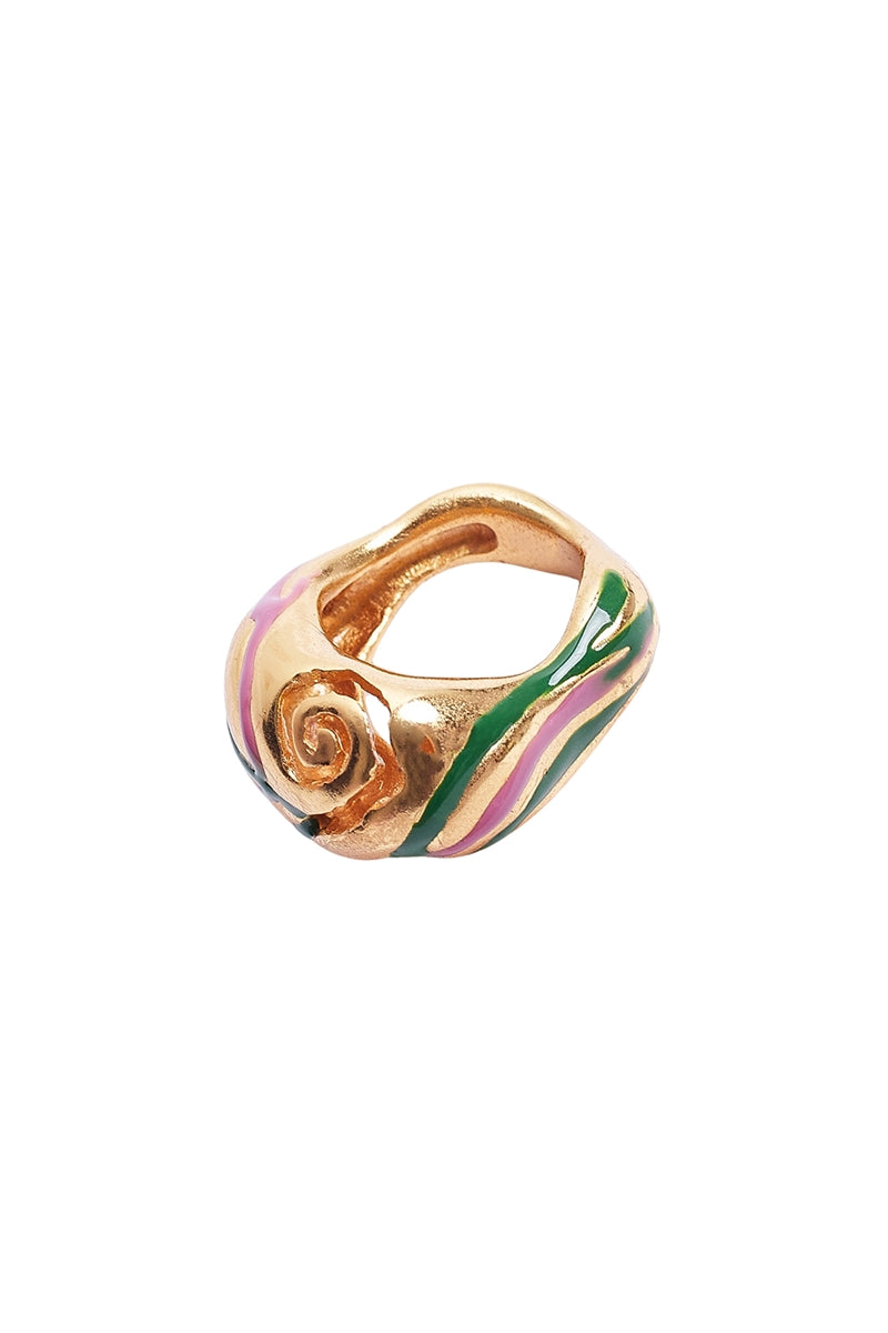 Green heirloom Espiral ring by Sara & Flora featuring a spiral design and vibrant green gemstone.