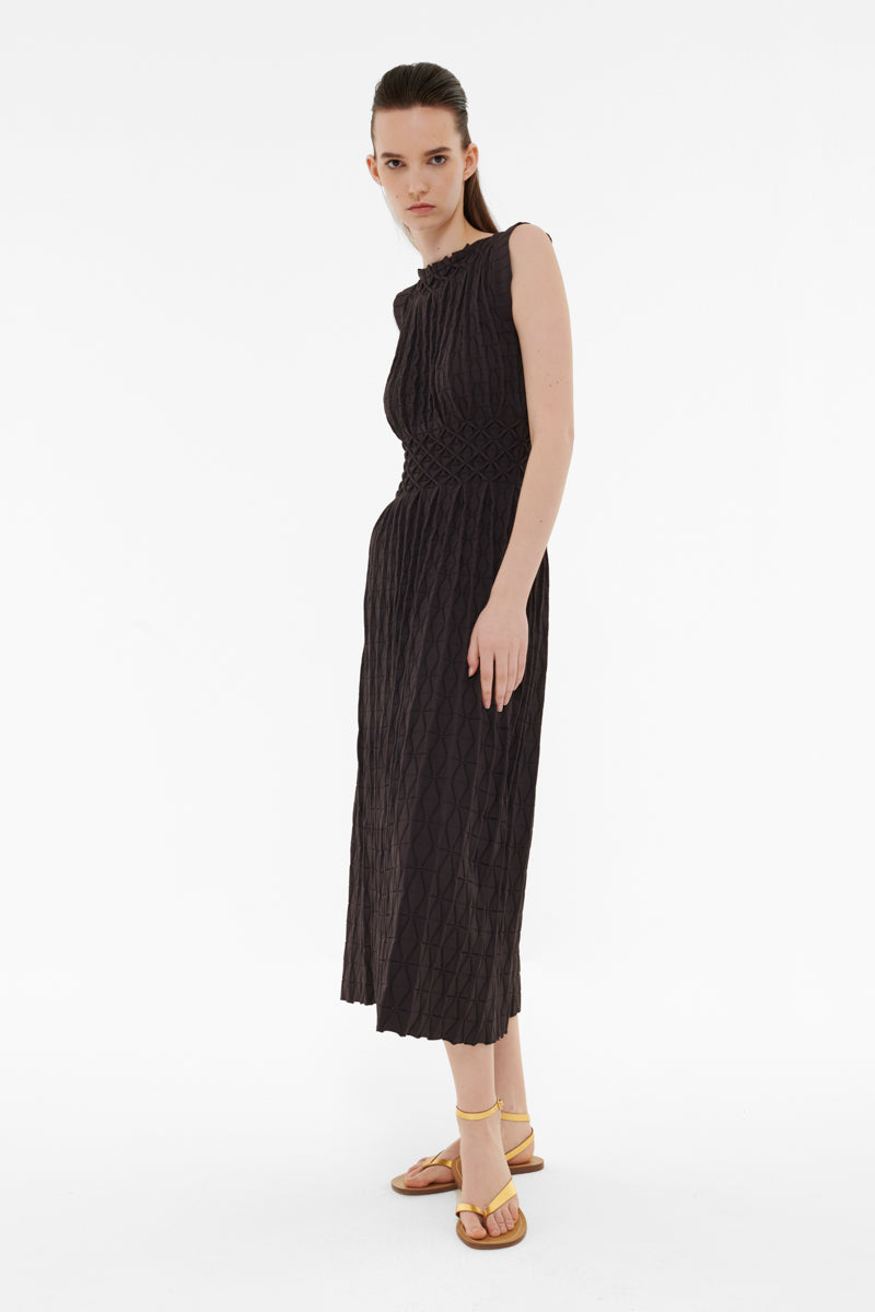 SMOCKED DETAIL KNITTED DRESS - CULT MIA