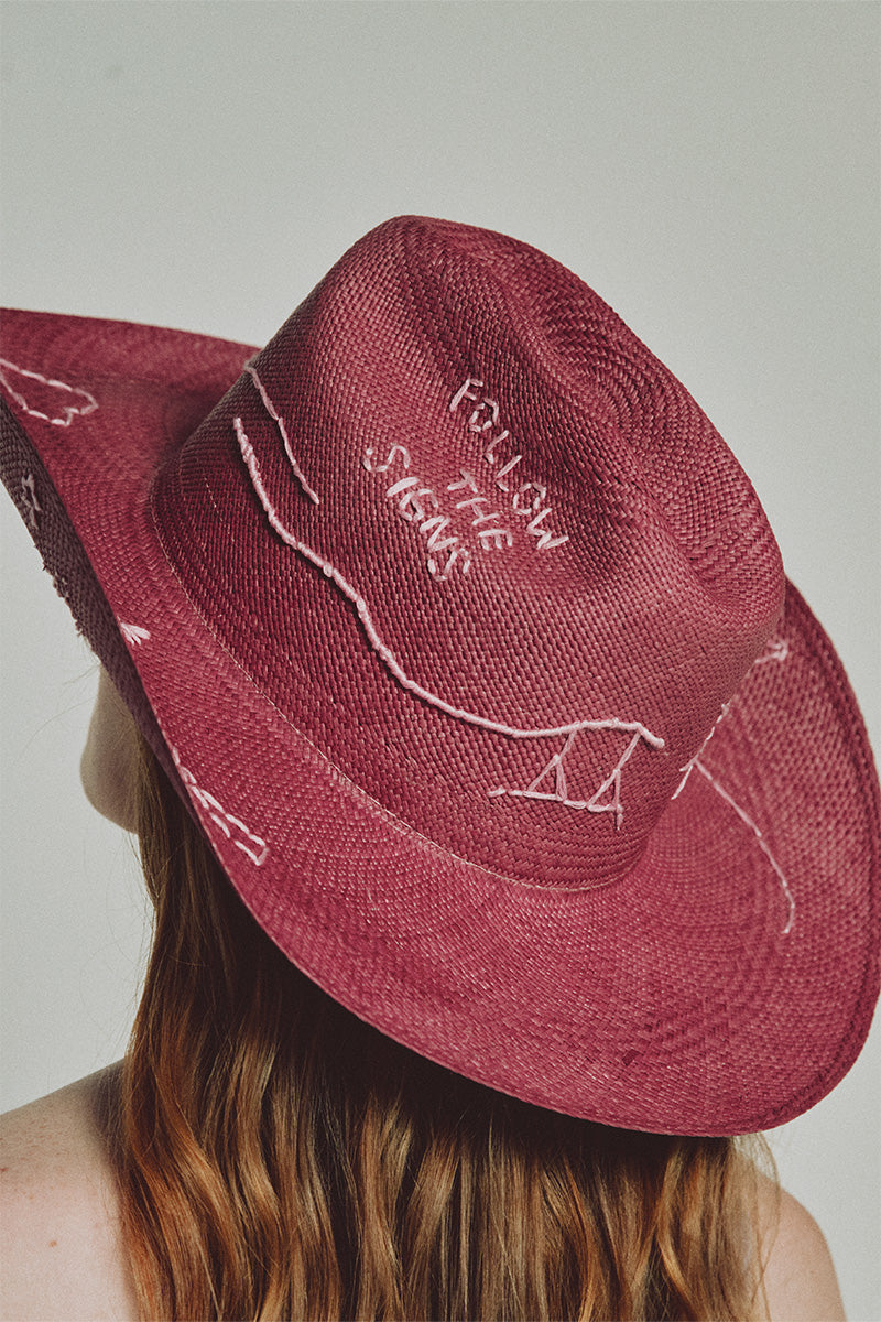 SER Heatwave hat featuring a stylish brim and comfortable fit, perfect for sunny days and outdoor activities.