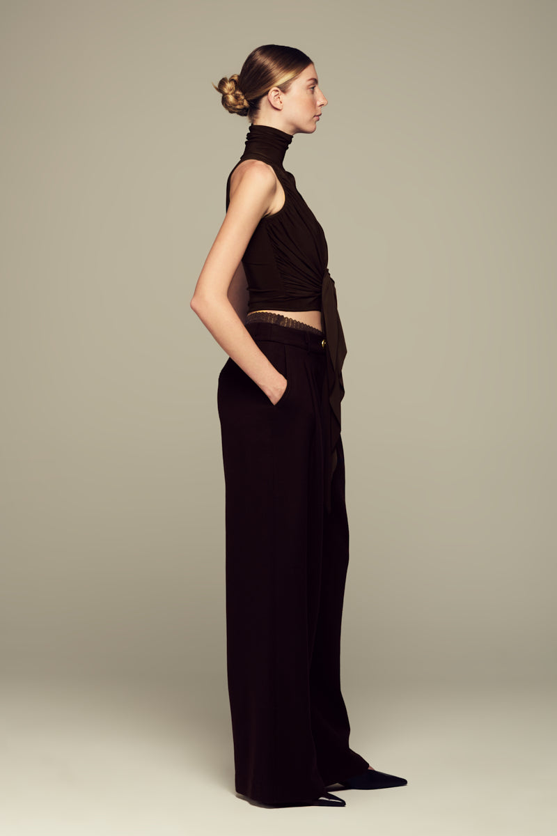 IKINITA brown moon pants, stylish and comfortable casual pants for everyday wear, shown on a model.