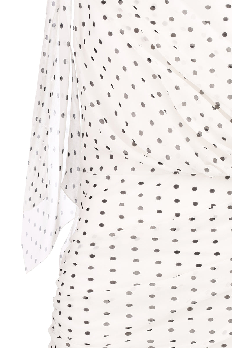 Nué Virginie white mini dress, stylish sleeveless dress with a fitted silhouette and elegant design, perfect for summer wear.