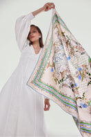 BY HAÓ Jardin de la Cour scarf featuring vibrant floral patterns and lightweight fabric, perfect for stylish accessorizing.