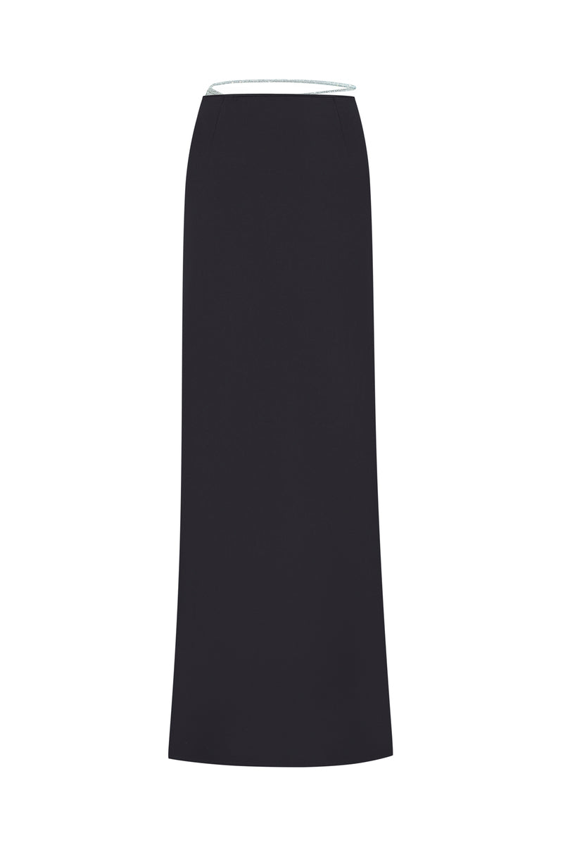 Nué YASMIN maxi skirt in flowing fabric, featuring a vibrant floral pattern and a comfortable waist for elegant everyday wear.