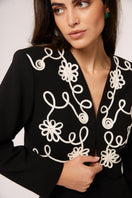 Señorita Maria blazer in black and white, stylish tailored blazer with a fitted design and classic lapel collar.