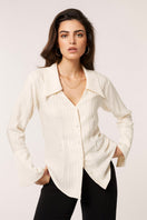 Señorita ivory Alba blouse, stylish shirt with a relaxed fit and button-front design, perfect for casual or dressy occasions.
