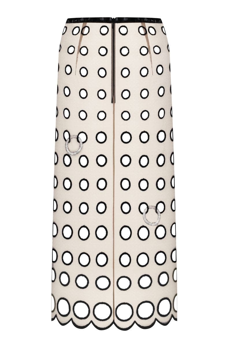 Nué nude midi skirt, stylish high-waisted midi skirt made from smooth fabric, shown on a model with a relaxed fit.