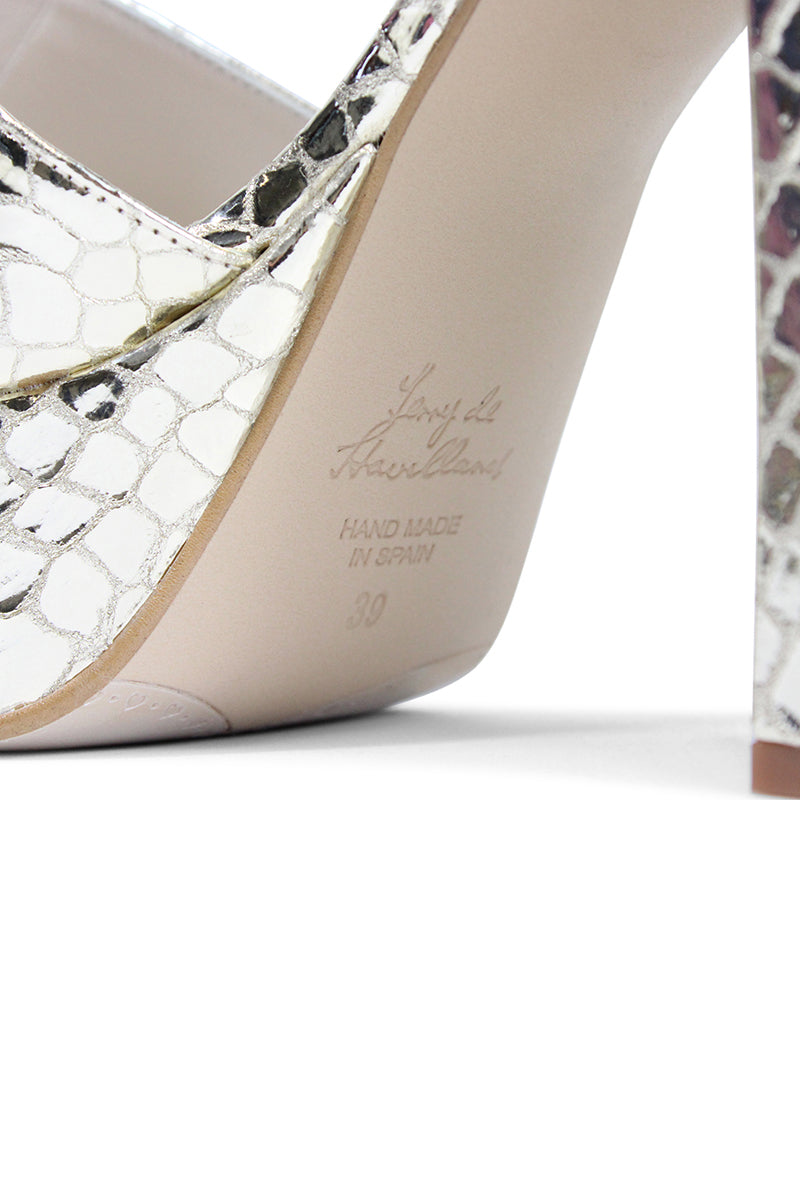 NOVA BOLT HEELS - CULT MIA