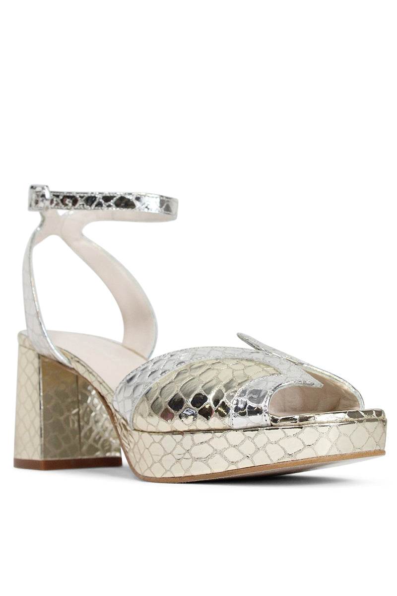 Terry de Havilland Sima block heels featuring a stylish design with a chunky heel and elegant finish.