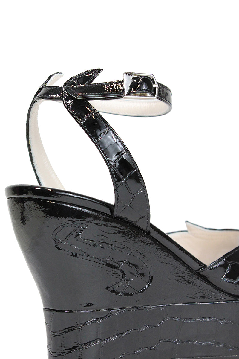 Black Margaix mid heels by Terry de Havilland, featuring a sleek design with a comfortable mid-heel height.