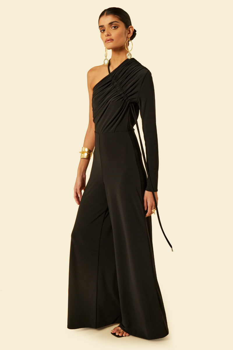 IVY JUMPSUIT IN BLACK - CULT MIA