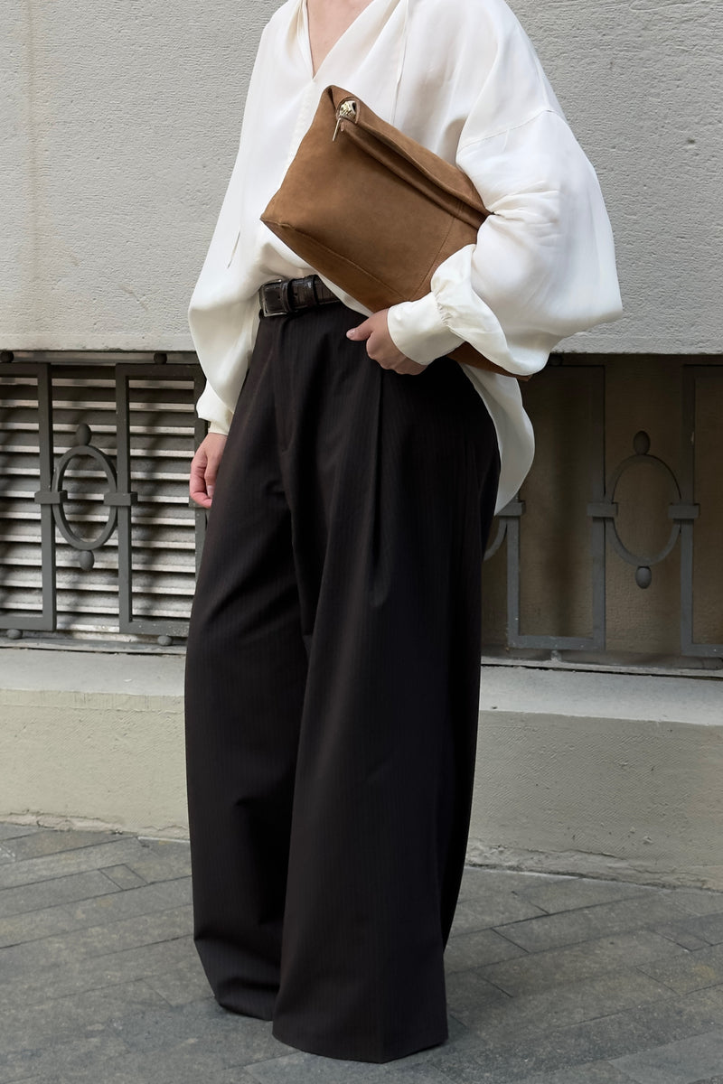 ELZA CLUTCH IN CARAMEL