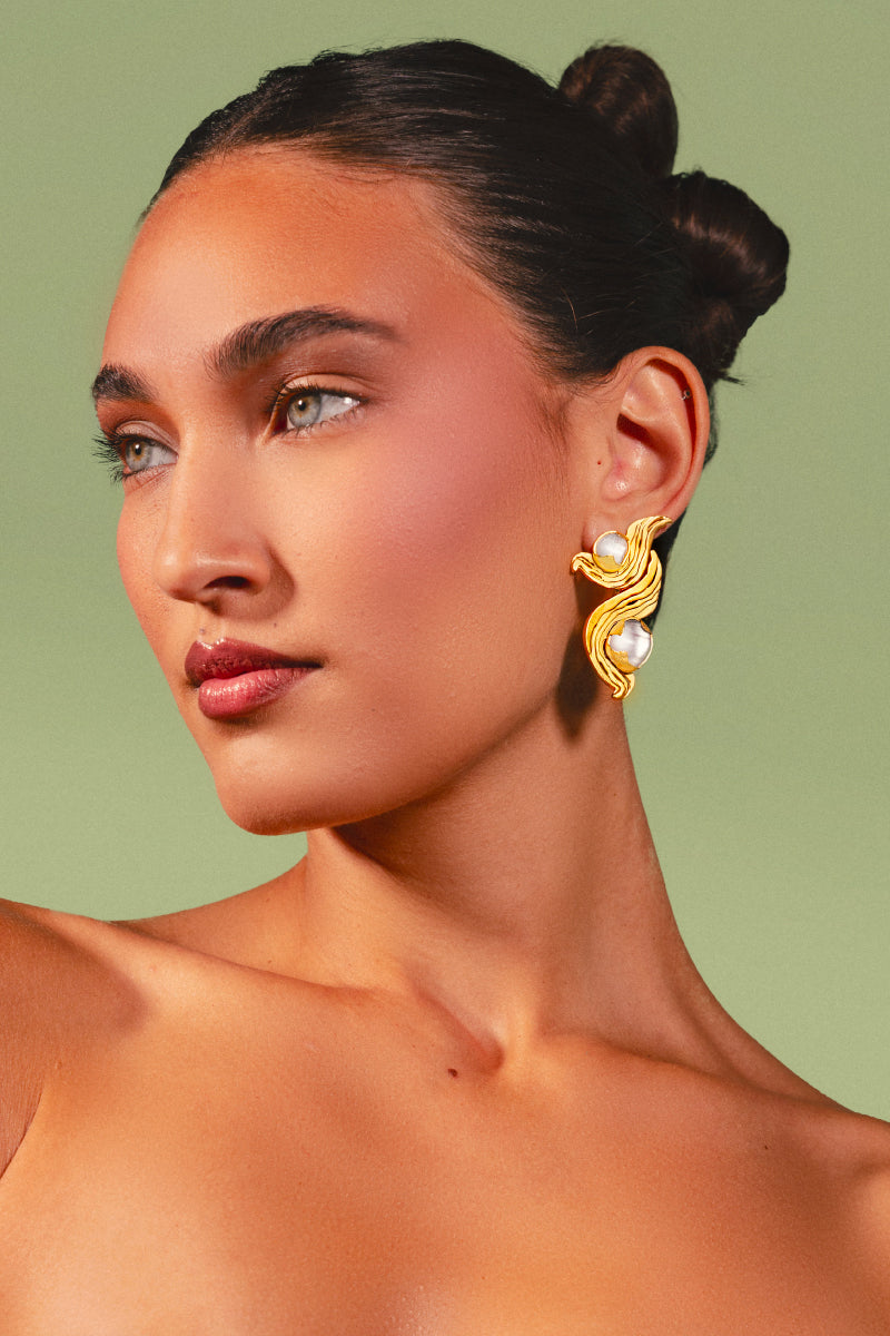 INTERCHANGEABLE GOLD AND PEARL METEORITE EARRING - CULT MIA