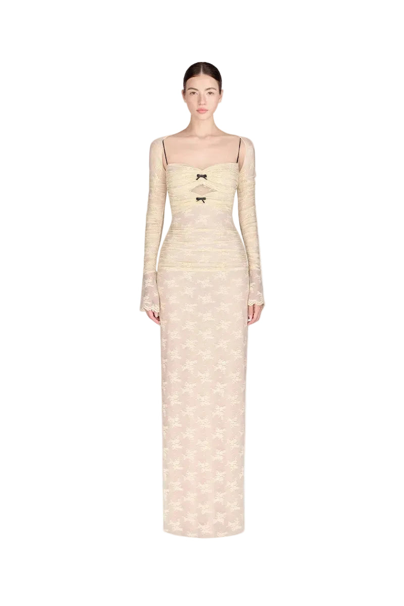 فستان ماكسي بفتحة فيونكة بيضاء ودانتيل