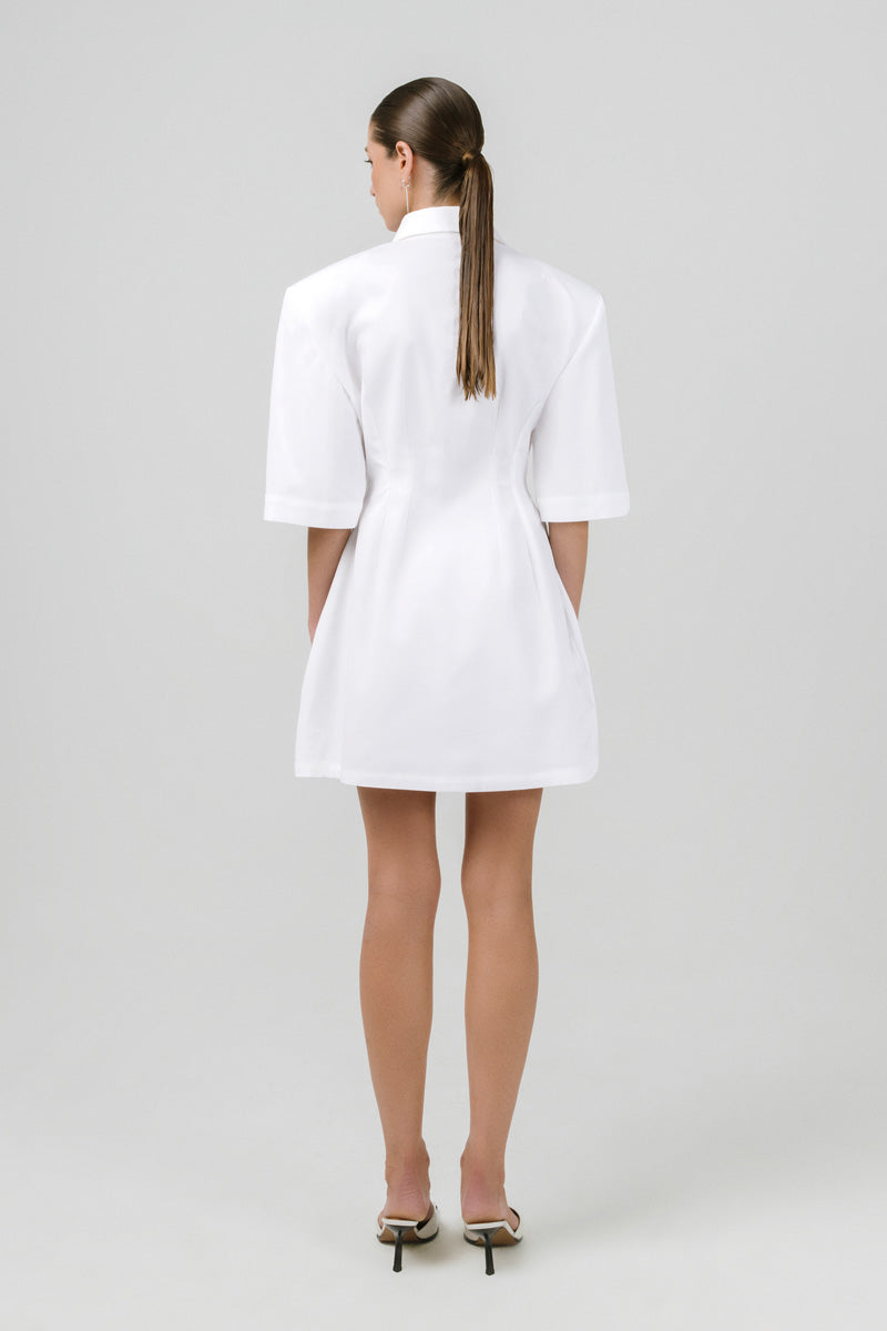 Off-white Izakova Franka shirt dress, a stylish mini dress with a relaxed fit and button-front design, perfect for casual wear.