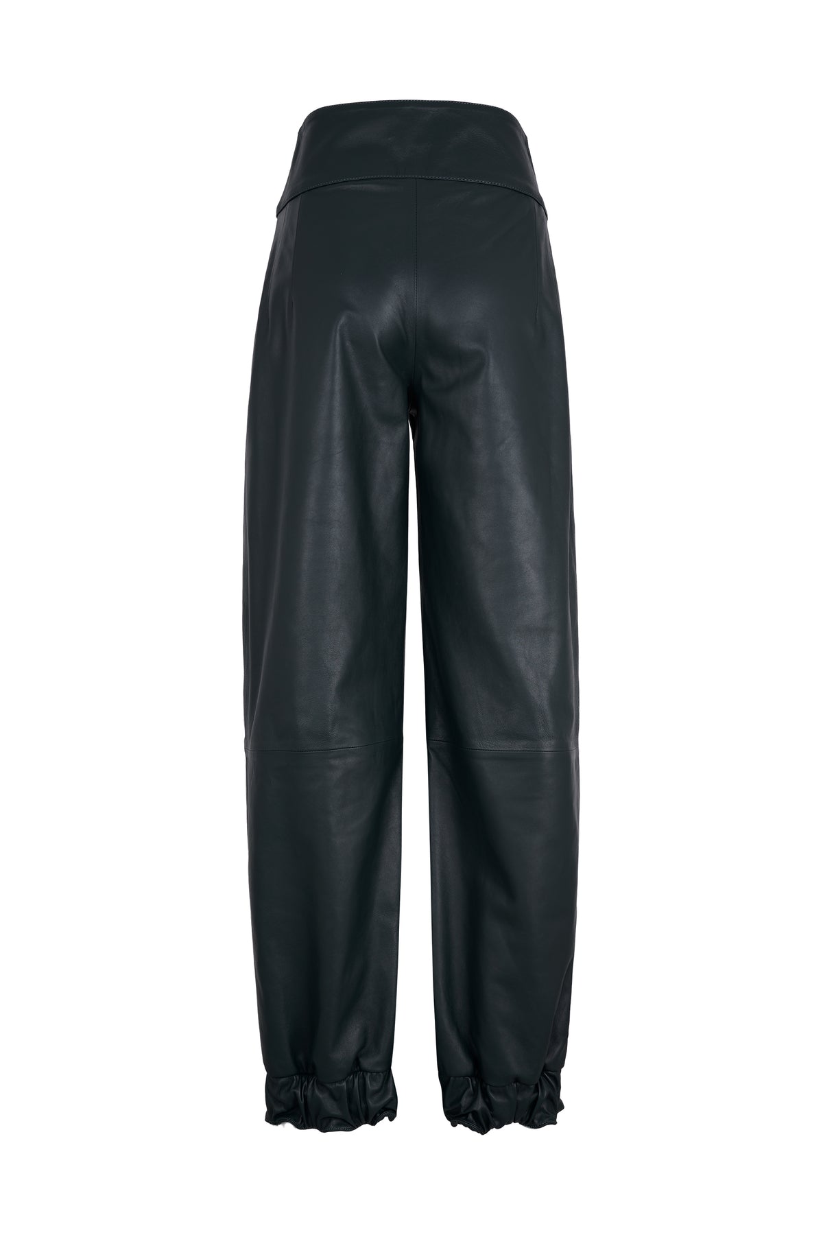 Lorena Saravia Julia pants in green, showcasing relaxed fit and stylish design, perfect for casual or chic outfits.