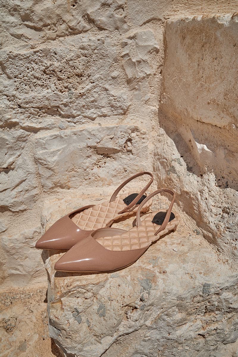 JACKIE NUDE PATENT-EFFECT SLINGBACK FLATS - CULT MIA